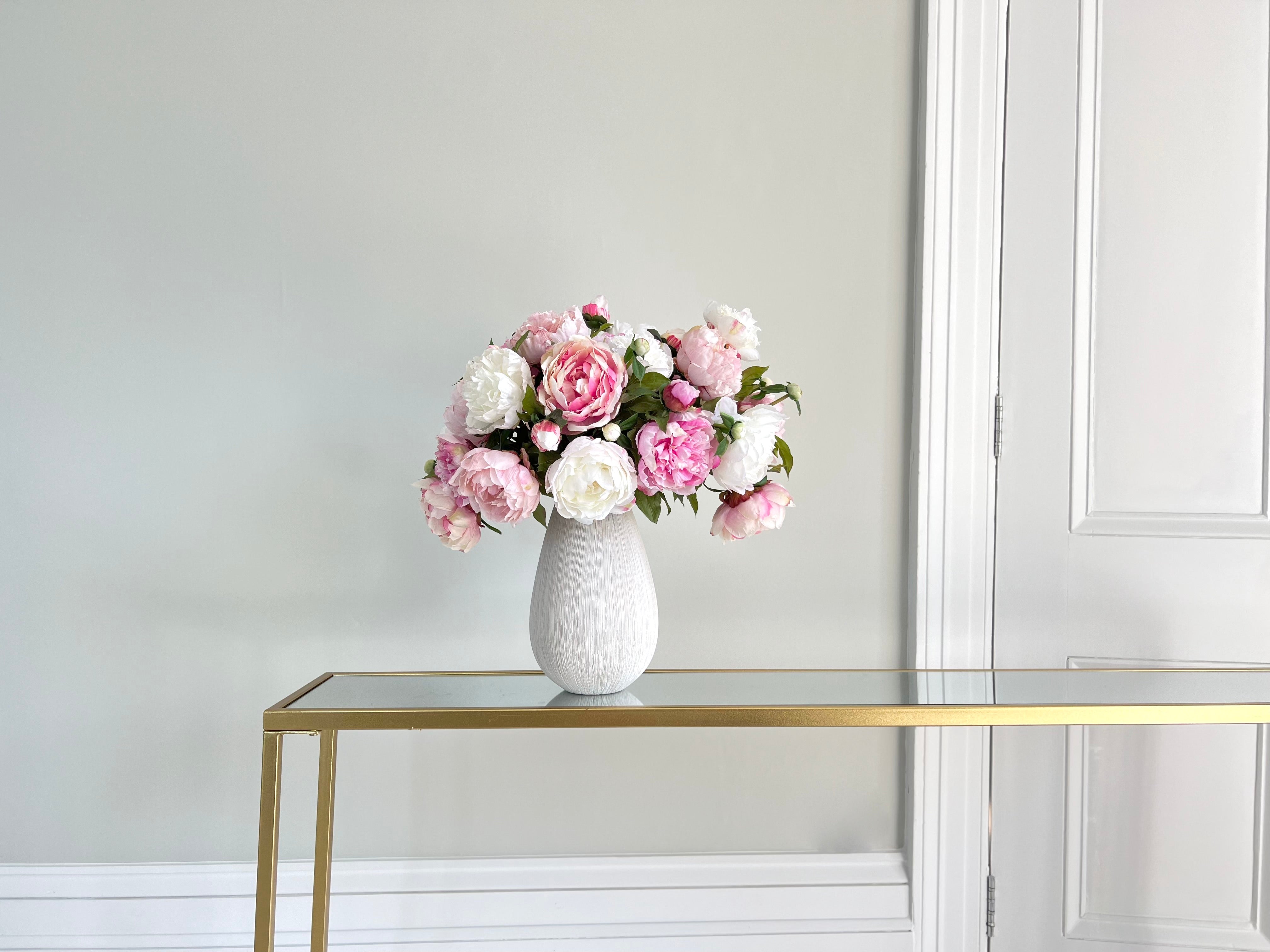 Artificial flowers for Valentines day luxury red faux roses silk bouquets realistic faux flowers buy online from The Faux Flower Company