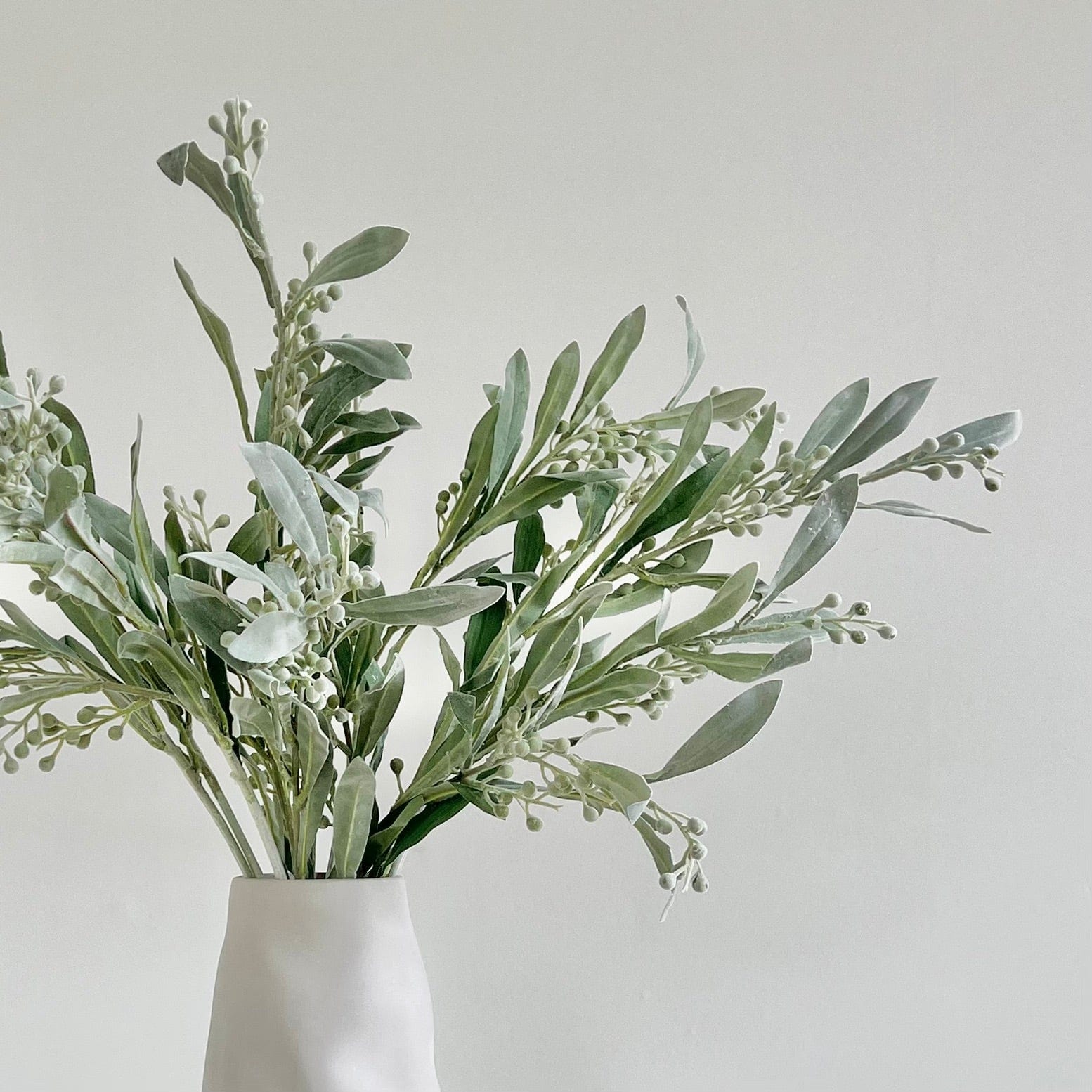 Artificial flowers luxury lifelike faux Artificial Silver & Grey Berries realistic silk  single stems buy online from The Faux Flower Company