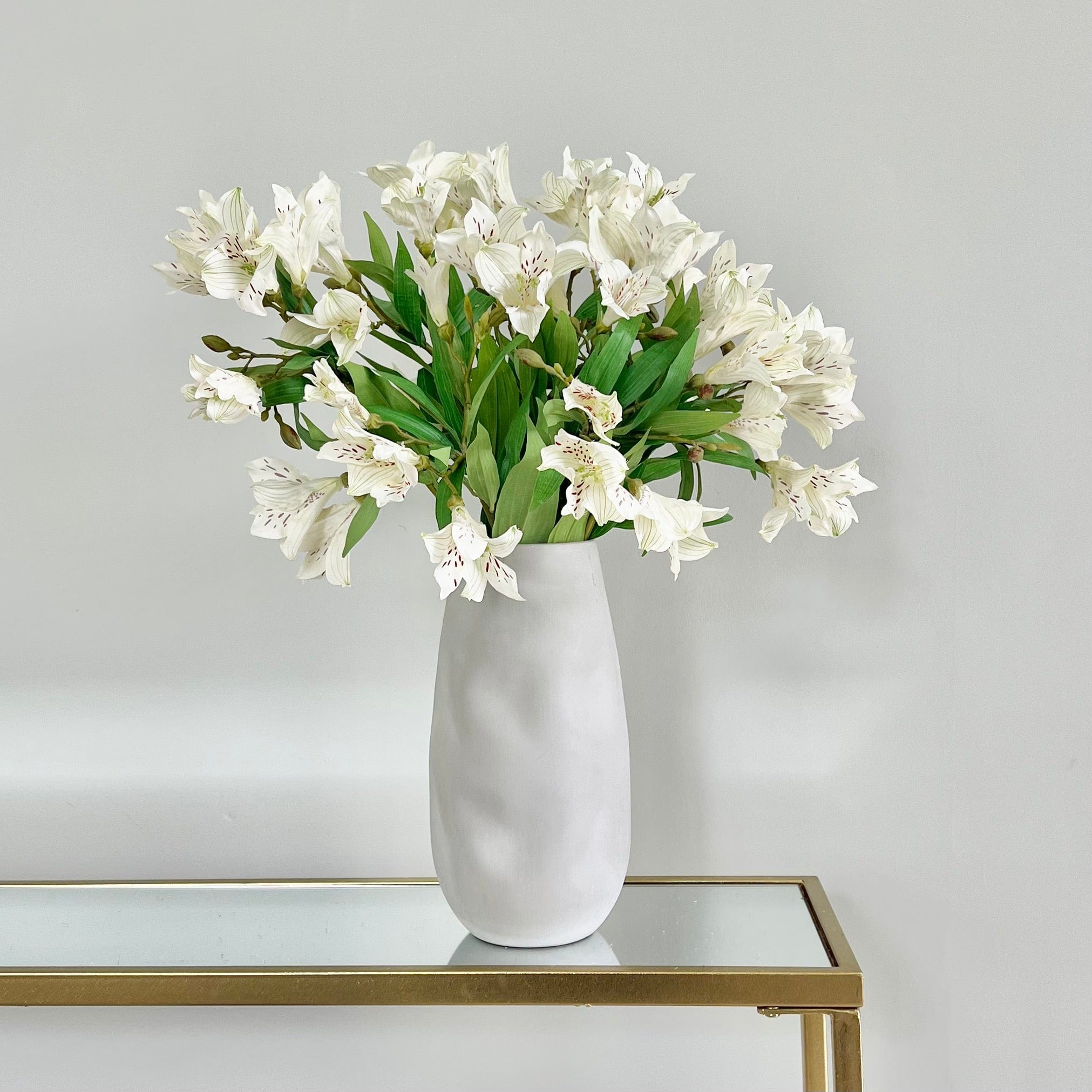 Artificial flowers luxury lifelike faux Artificial Small White Lily realistic silk single stems buy online from The Faux Flower Company