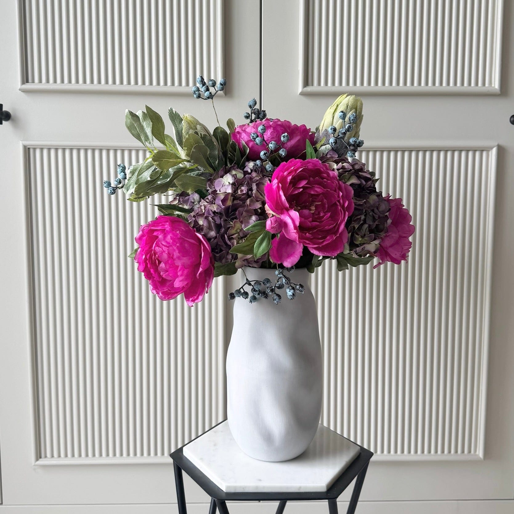 Artificial flowers luxury lifelike faux Bright Peony & Hydrangea Bouquet With Naunton Vase Set realistic silk Bundle buy online from The Faux Flower Company Bright Protea deluxe FU AR + ABP525B