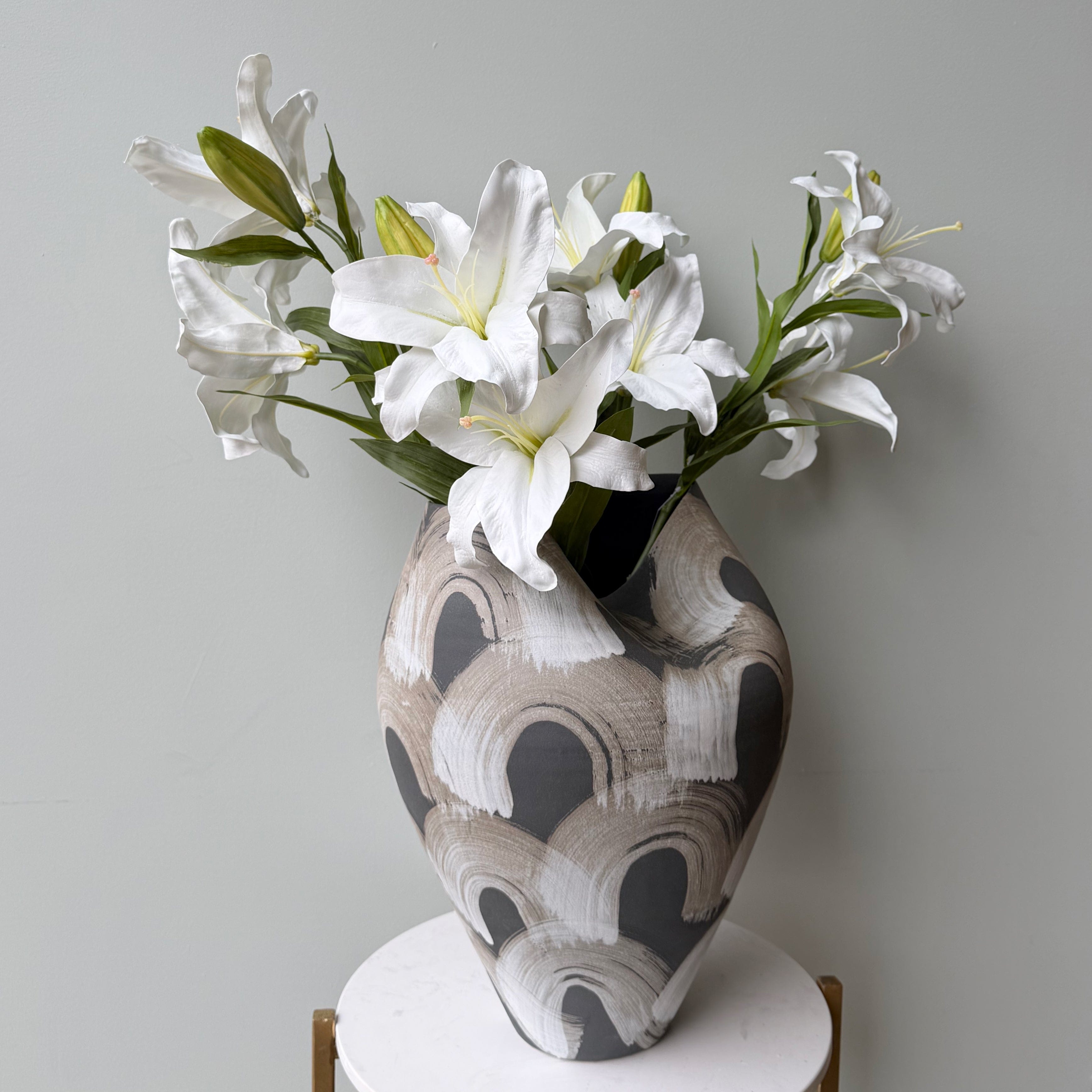 Artificial flowers luxury lifelike faux Large Abstract Porcelain Vase realistic silk buy online from The Faux Flower Company AHCH-0510