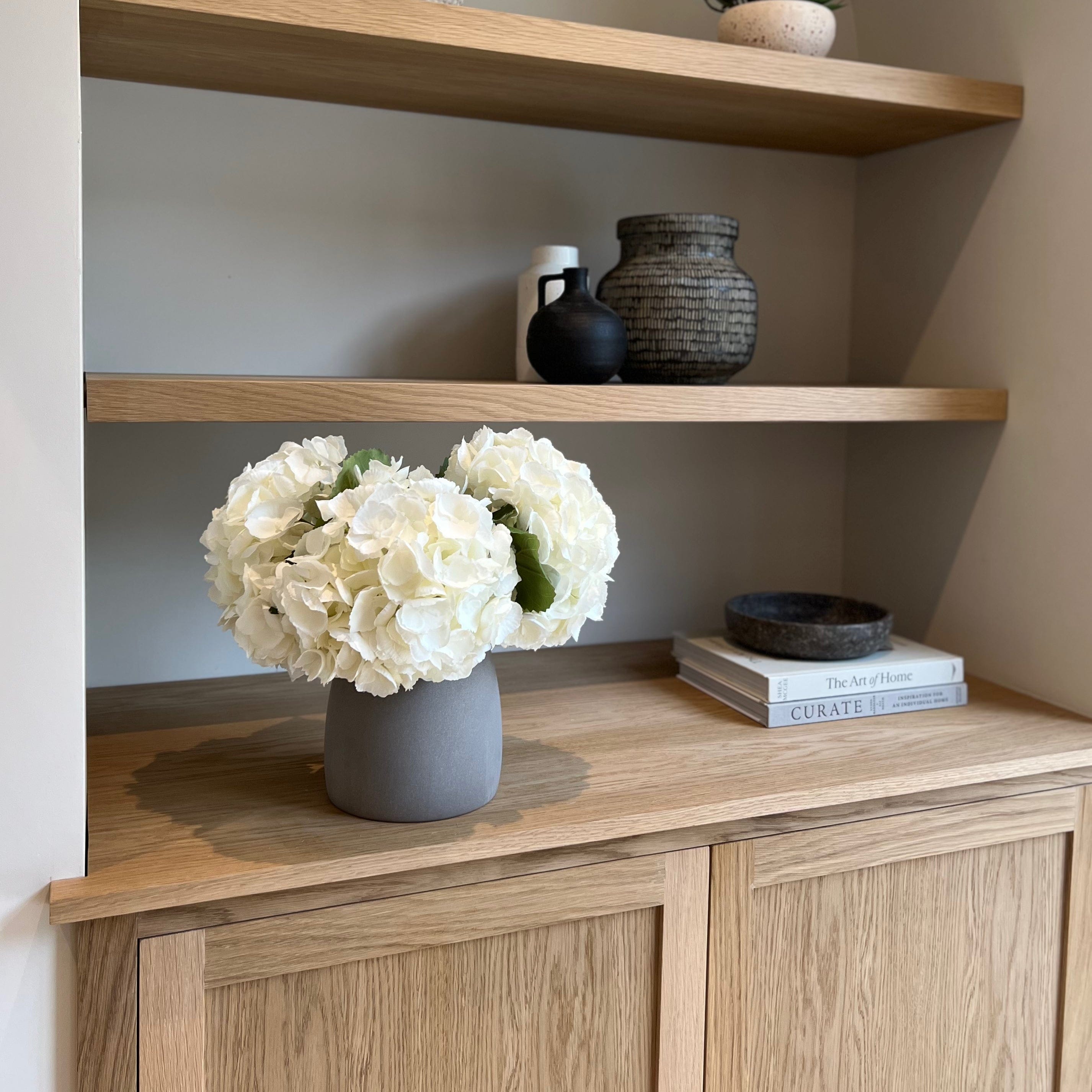 Artificial flowers luxury lifelike faux White Artificial Mophead Hydrangea & Kemble Vase Set realistic silk Bundle buy online from The Faux Flower Company ABX5001WH-36-3 + ABP1766