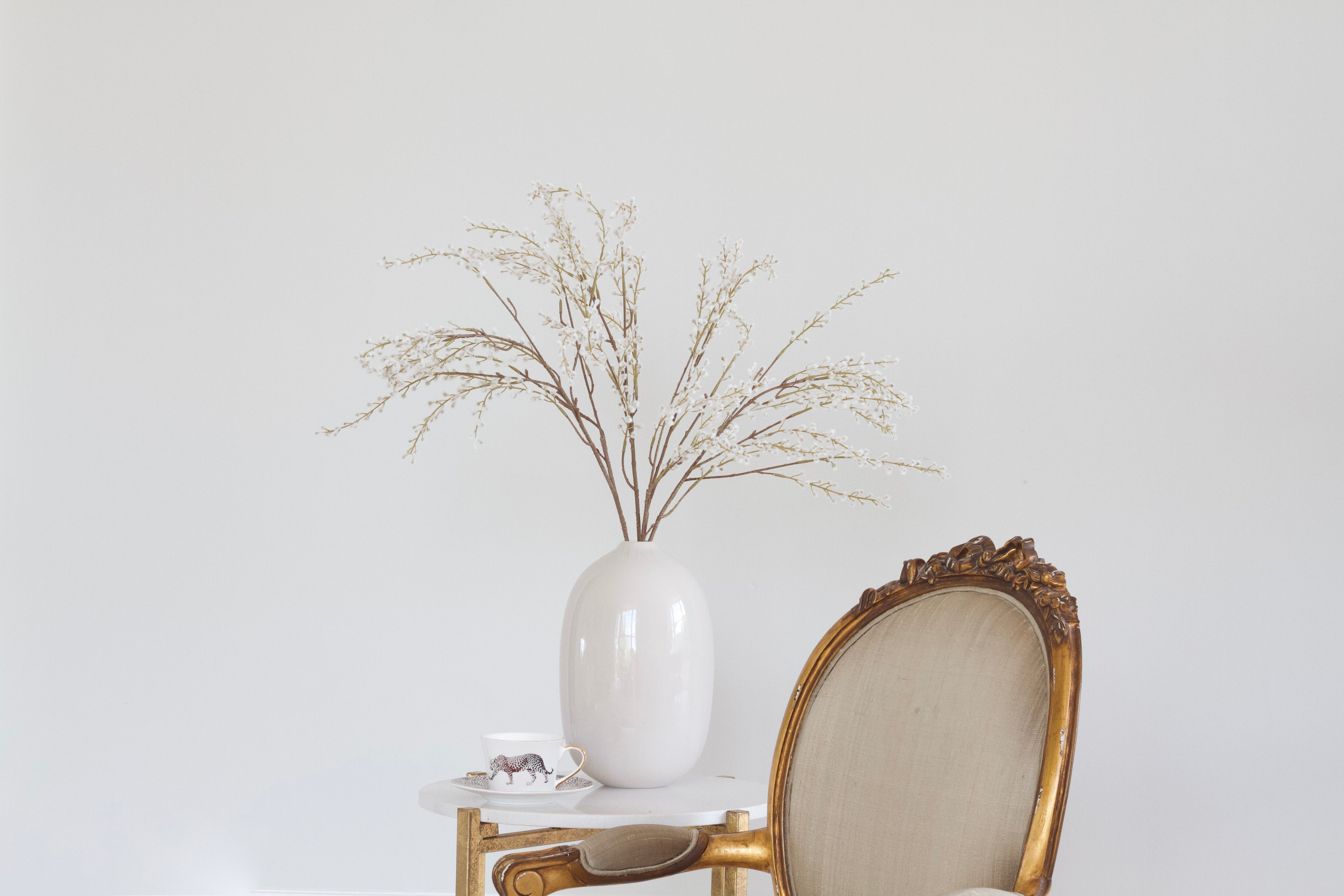 Artificial White Willow Spray Discover luxury artificial flowers and homewares with up to 70% off in our Summer Sale at The Faux Flower Company.&nbsp;