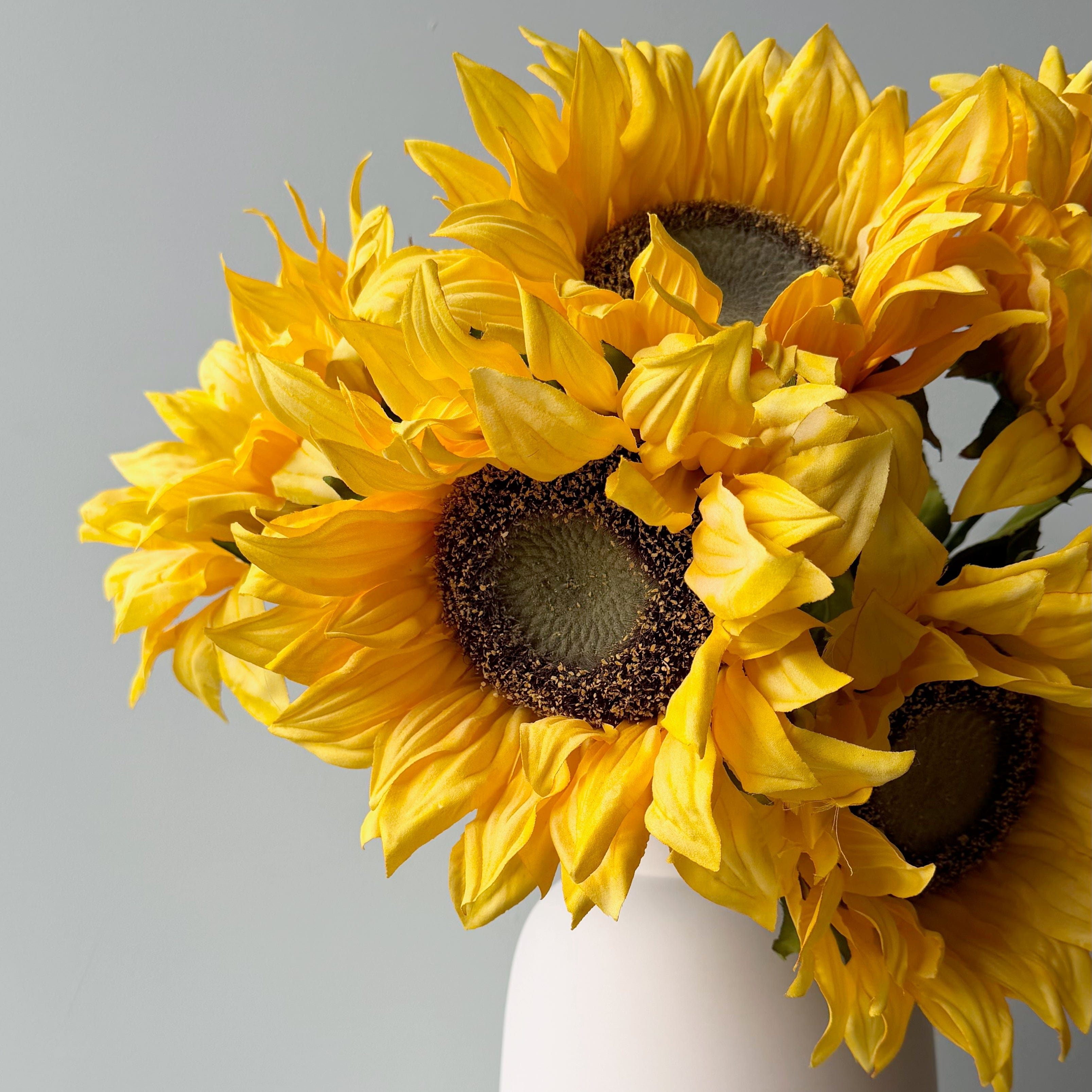 Artificial flowers luxury lifelike faux Artificial Giant Sunflower With Leaves realistic silk  buy online from The Faux Flower Company AHCH-2890