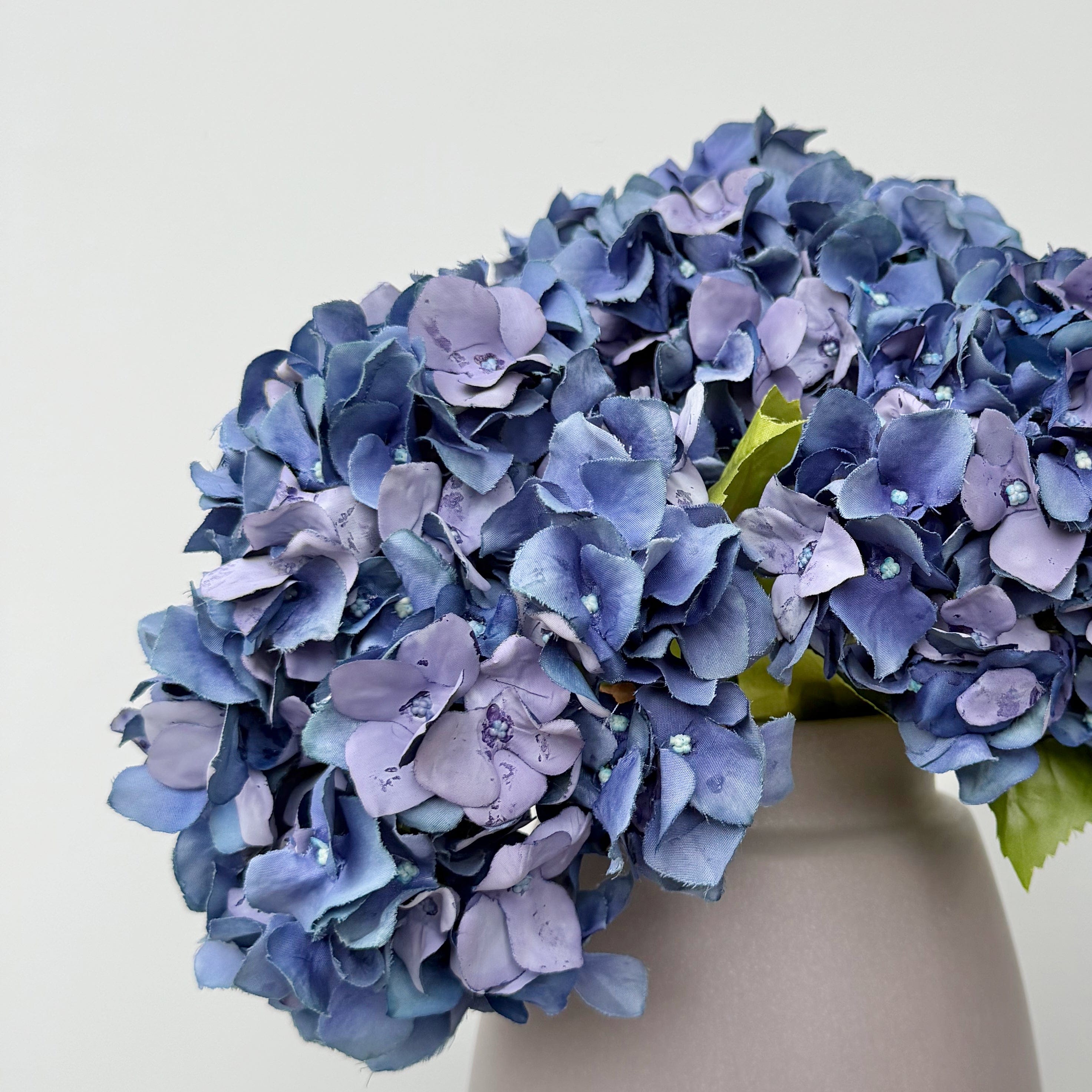 Artificial flowers luxury lifelike faux Blue Dried Artificial Hydrangea & Kemble Vase Set realistic silk  Bundle buy online from The Faux Flower Company ABY5070BL-3 + ABP1766