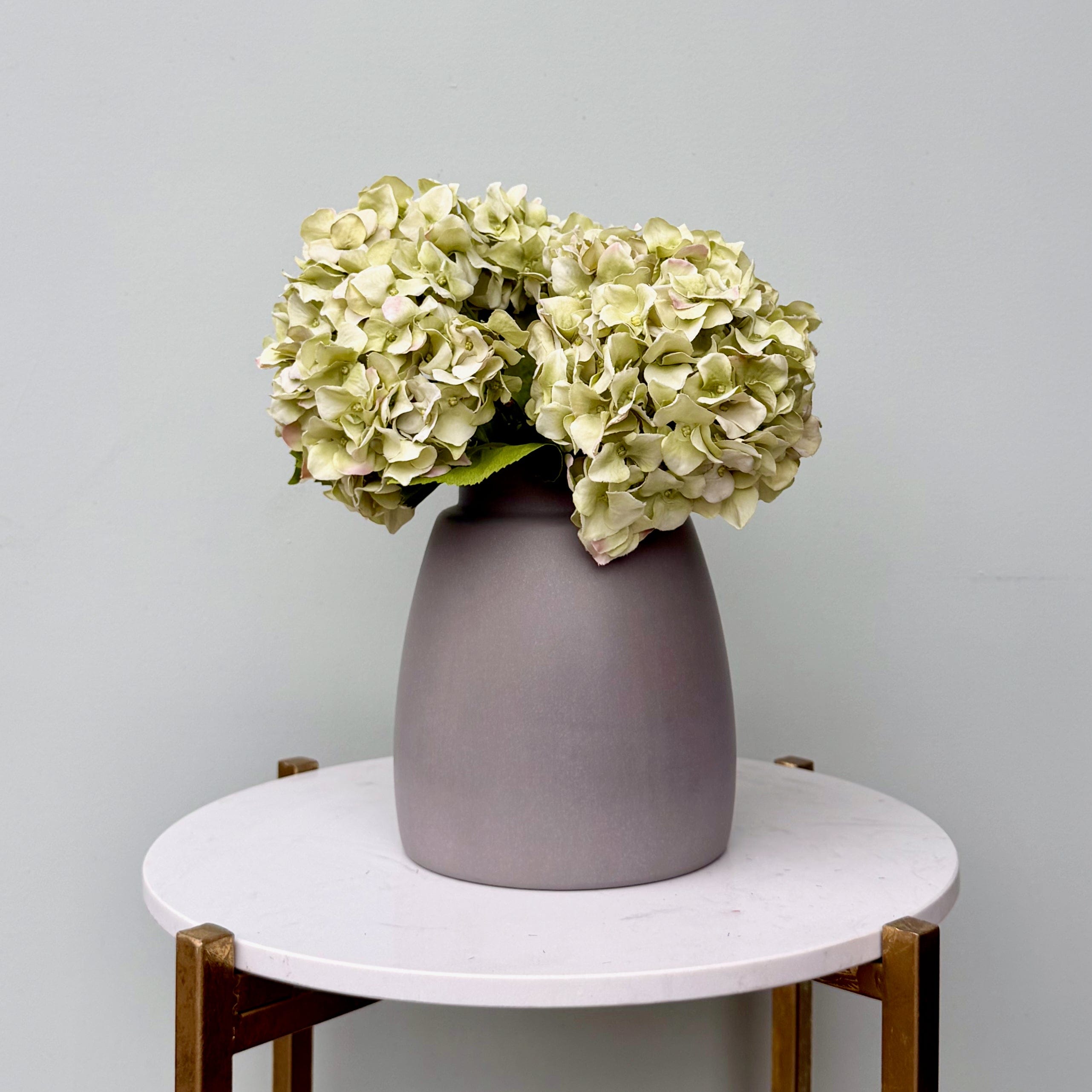 Artificial flowers luxury lifelike faux Green Dried Artificial Hydrangea & Kemble Vase Set realistic silk  Bundle buy online from The Faux Flower Company ABY5070GR-3 + ABP1766